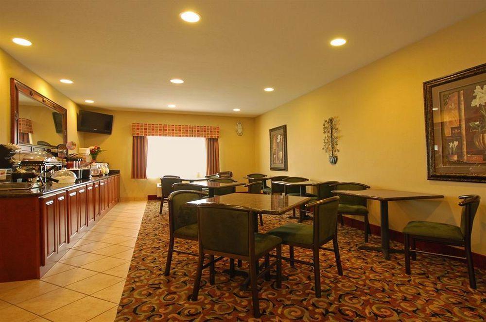 Hotel Super 8 By Wyndham Great Bend Restaurace fotografie